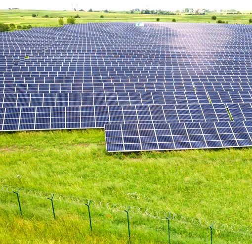 Ferme solaire au sol